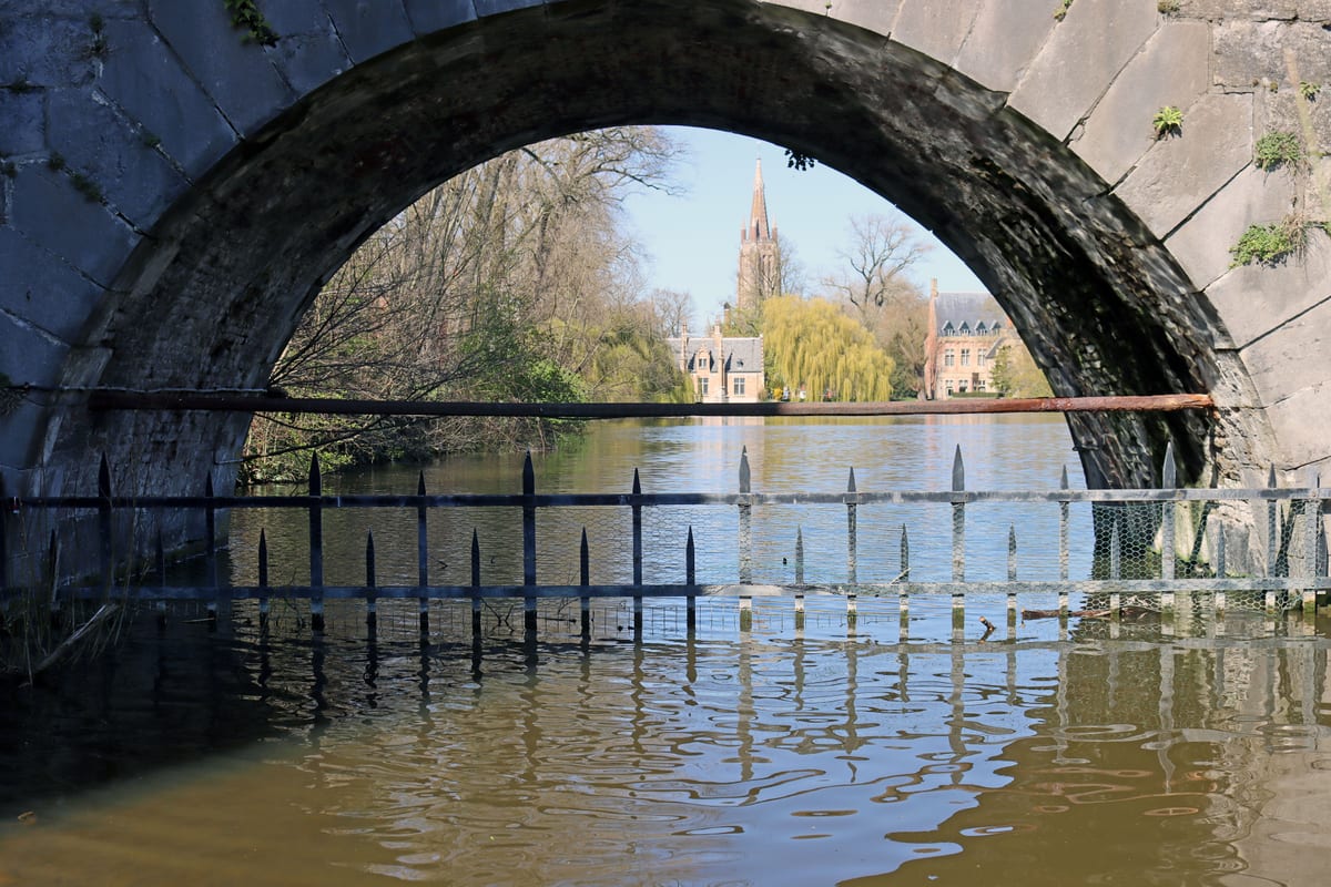Minnewater unter der Brücke